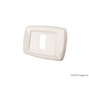 Placca-1-foro-in-tecnopolimero-Basic-Poly-Pool