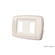 Placca-2-fori-in-tecnopolimero-Basic-Poly-Pool