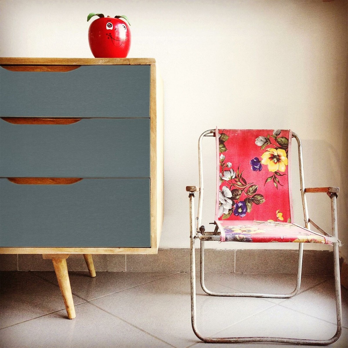 d-c-fix pellicola adesiva per mobili faggio tirolese 45 cm x 2 m – pellicola decorativa lavabile e autoadesiva per cucina, armadio, tavolo & davanzale – moderna & sostenibile