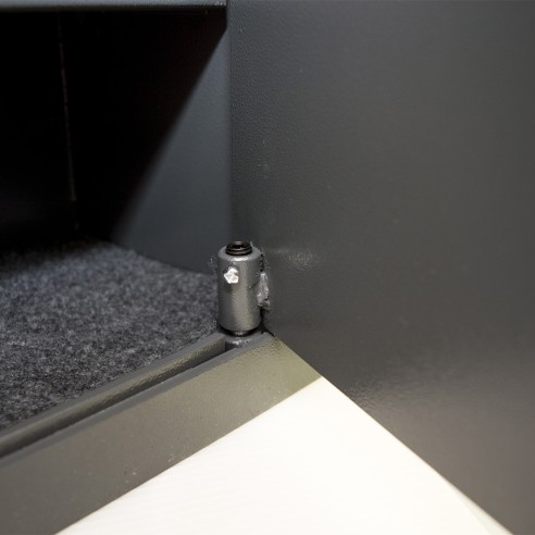 Cassaforte-muro-elettronica-con-ripiano-interno