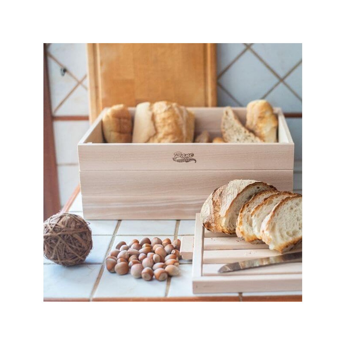 KARL HAUSMANN Porta Pane da Cucina con Nero Coperchio - Portapane Bambu - Moderno Contenitore a Cupola per il Pane - Scatola Portapane - Cassetta Portapane - Bread Box - 37 x