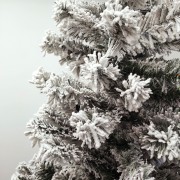 Albero di Natale innevato Tirolo 240 cm Domus dettaglio rami