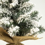 Albero di Natale Pinetto Innevato con base juta Flora dettaglio rami