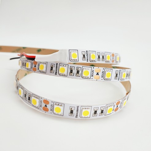 Striscia LED media luminosità 5 m 12...