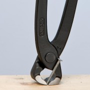 Tenaglia per ferraioli e cementisti pinza 220 mm Knipex 99 04 220