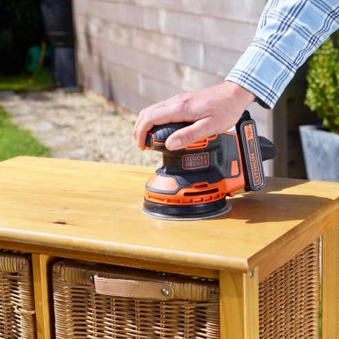 Levigatrice rotorbitale a batteria 18V PowerConnect Black + Decker BDCROS18N-XJ