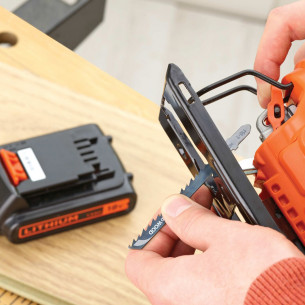 Seghetto alternativo a batteria 18V PowerConnect Black + Decker BDCJS18N-XJ 2