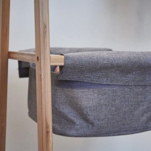 Stander appendiabiti bamboo con ripiano e cestino Domopak Living dettaglio