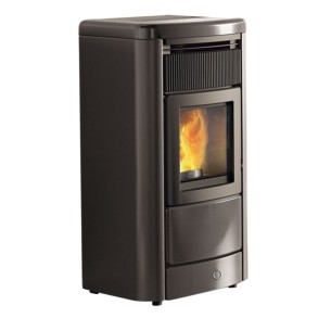 Stufa a pellet ceramica Idro Monday230 H 22,8 kW cover 2