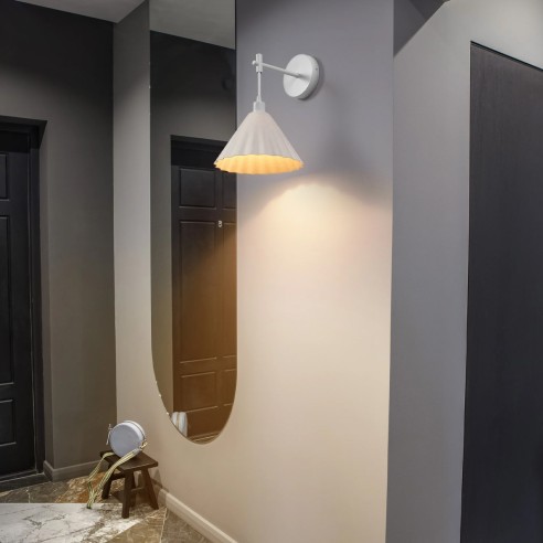 Lampada da parete Ledvance Decor Pulp bianco, E14 ambientata