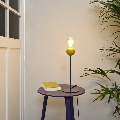 Lampada da tavolo Ledvance Decor Bubble multicolor ambientata
