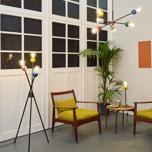 Lampada da tavolo Ledvance Decor Bubble multicolor ambientata
