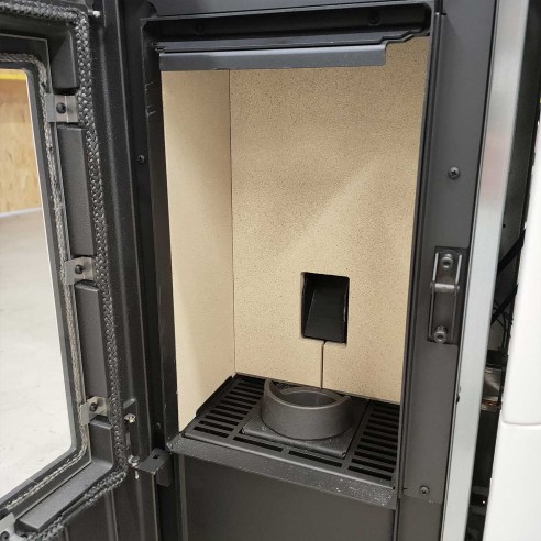 Stufa a pellet ventilata canalizzabile Berry90+ EK63 camera combustione