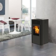 Stufa a pellet ventilata Ten2 11,4 kW