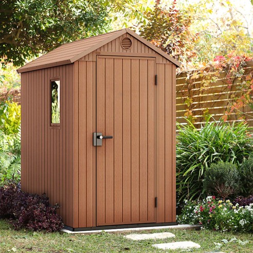 Keter Darwin 4x6 marrone Casetta da giardino ambientata