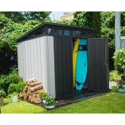 Keter casetta da giardino Artisan 7x7 grigio ambientata