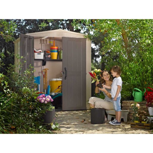 Casetta-da-giardino-Keter-Factor-6x6 ambientata