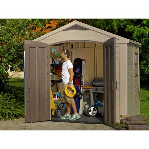 Keter casetta da giardino Factor 8x6 beige ambientata