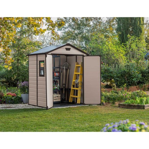 Keter casetta da giardino Manor 6x8 beige ambientata