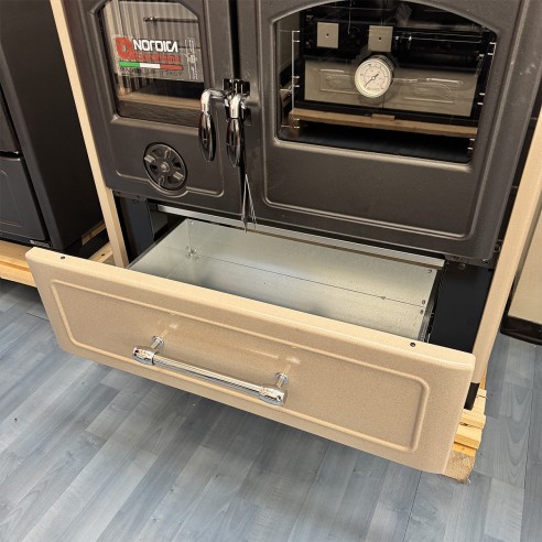 Cucina a legna Family VST La Nordica cassetto legna